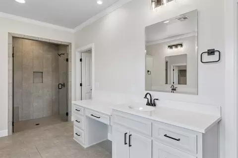Bath - 88 E 165th Pl S, Glenpool, OK 74033 photo 2 of 10