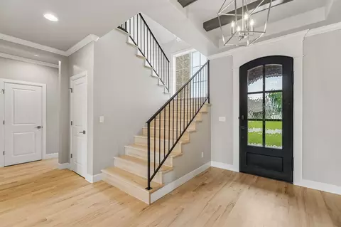 Entry Way - 22018 E 113th St N, Broken Arrow, OK 74014 photo 2 of 5
