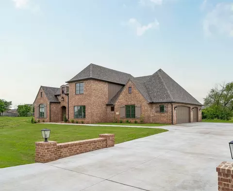Exterior - 22018 E 113th St N, Broken Arrow, OK 74014 photo 8 of 11