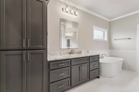 Bath - 22018 E 113th St N, Broken Arrow, OK 74014 photo 6 of 14