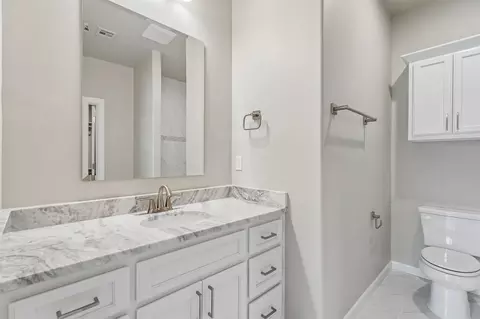Bath - 22018 E 113th St N, Broken Arrow, OK 74014 photo 10 of 14