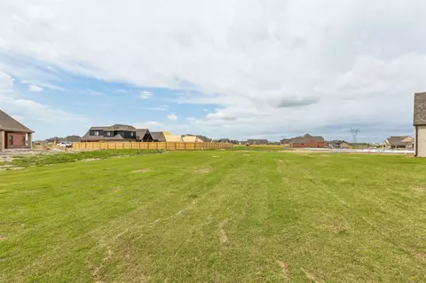 Exterior - 214 E 164th Pl S, Glenpool, OK 74033 photo 6 of 7