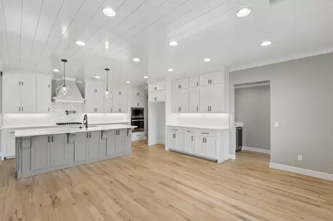 Kitchen - 214 E 164th Pl S, Glenpool, OK 74033 photo 5 of 5