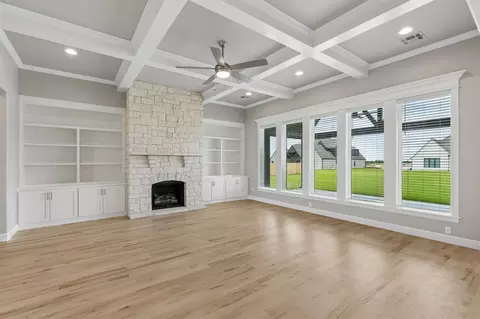 Living - 103 E 165th Pl S, Glenpool, OK 74033 photo 2 of 6