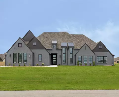Exterior - 103 E 165th Pl S, Glenpool, OK 74033 photo 1 of 6
