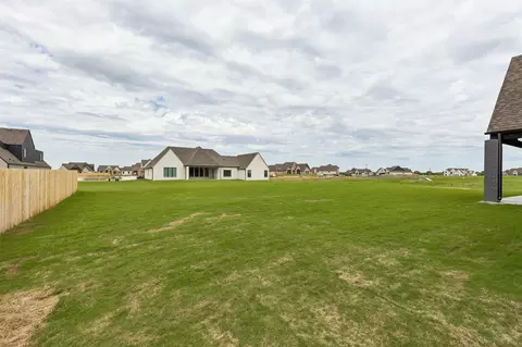 Exterior - 103 E 165th Pl S, Glenpool, OK 74033 photo 5 of 6