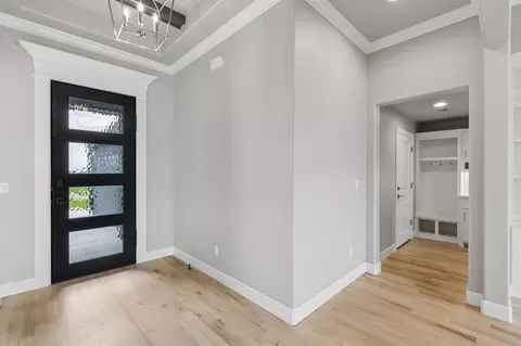 Entry Way - 103 E 165th Pl S, Glenpool, OK 74033 photo 1 of 2