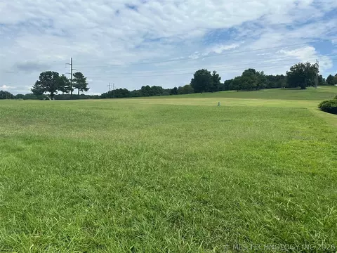3266 Cypress Ln, Tahlequah, OK 74464