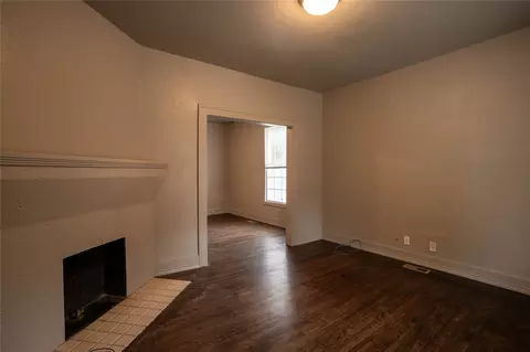 Living - 2009 E 2nd St, Tulsa, OK 74104 photo 7 of 9