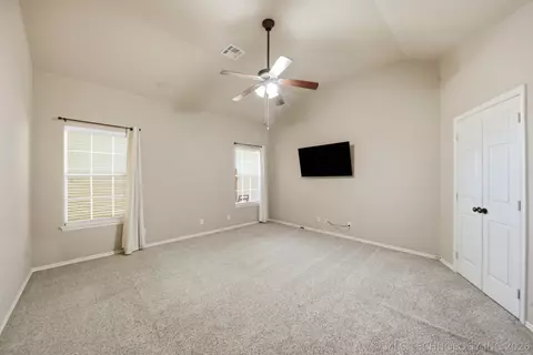 Bedroom - 8401 E 74th Pl, Tulsa, OK 74133 photo 1 of 4