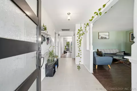 Entry Way - 6930 E 20th St, Tulsa, OK 74112 photo 1 of 1