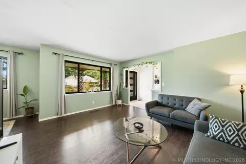Living - 6930 E 20th St, Tulsa, OK 74112 photo 1 of 4
