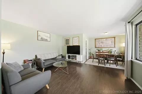 Living - 6930 E 20th St, Tulsa, OK 74112 photo 2 of 4