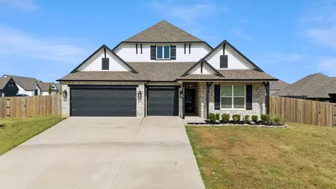 11806 N 131 East Ave, Collinsville, OK 74021