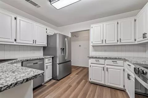 Kitchen - 9804 Broadwell, Fort Smith, AR 72908 photo 2 of 3
