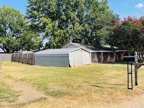 102 N Collins St, Colbert, OK 74733 photo 9