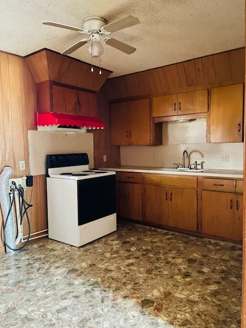 102 N Collins St, Colbert, OK 74733 photo 18
