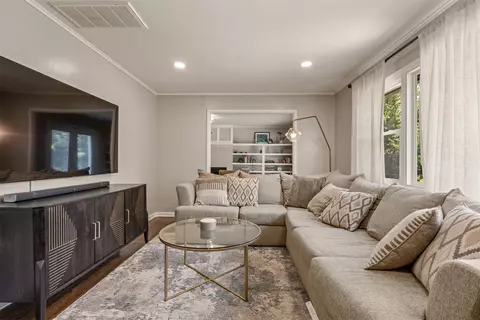 Living - 4435 E 60th St, Tulsa, OK 74135 photo 1 of 8