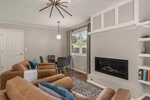 Living - 4435 E 60th St, Tulsa, OK 74135 photo 2 of 8