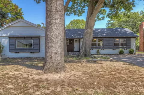 Exterior - 4435 E 60th St, Tulsa, OK 74135 photo 2 of 10