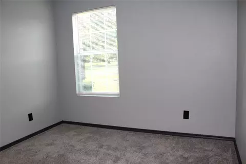 Bedroom - 406 Second St, Calera, OK 74730 photo 6 of 10