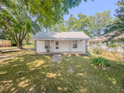 539 W 1st St, Konawa, OK 74849