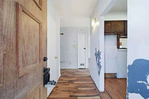Entry Way - 7876 E Latimer Pl, Tulsa, OK 74115 photo 1 of 3