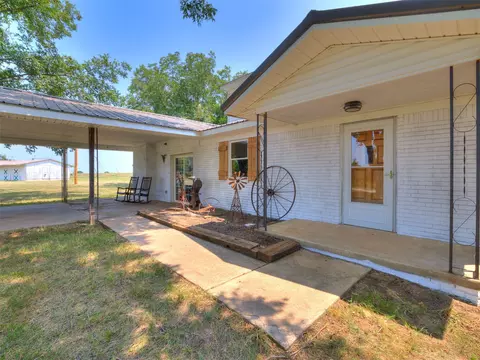 2251 S 4260 Rd, Chelsea, OK 74016