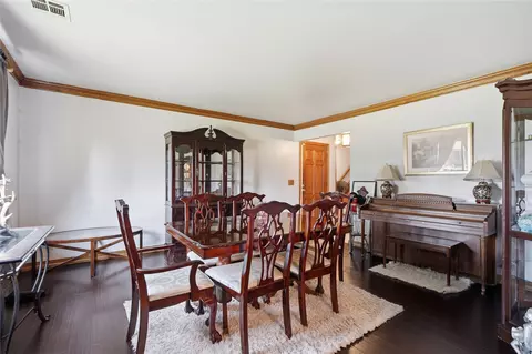 Dining - 8221 E 35th St, Tulsa, OK 74145 photo 1 of 2