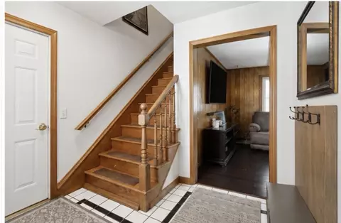 Entry Way - 8221 E 35th St, Tulsa, OK 74145 photo 1 of 1