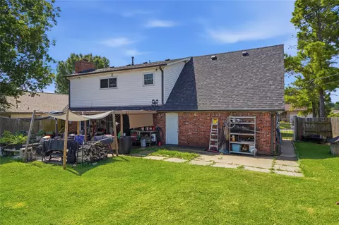 Exterior - 8221 E 35th St, Tulsa, OK 74145 photo 2 of 2