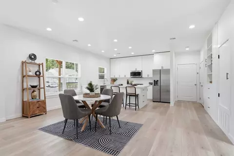 Dining - 2212 E 12th Pl, Tulsa, OK 74104 photo 2 of 2