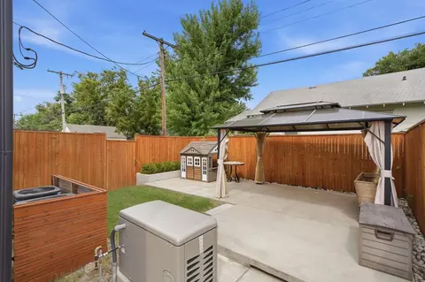 Exterior - 2212 E 12th Pl, Tulsa, OK 74104 photo 3 of 9