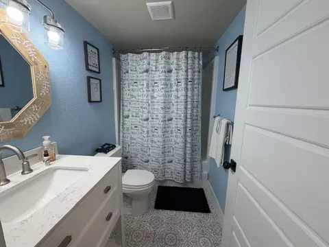 Bath - 305 Mcgee, Eufaula, OK 74432 photo 1 of 2