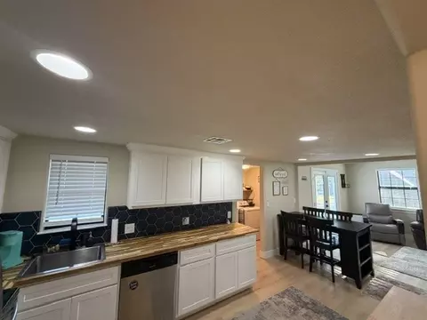 Kitchen - 305 Mcgee, Eufaula, OK 74432 photo 3 of 3