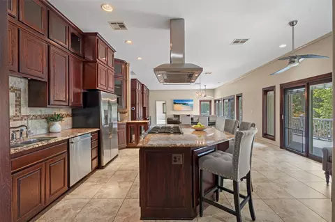 Kitchen - 449710 E 355 Rd, Afton, OK 74331 photo 4 of 6