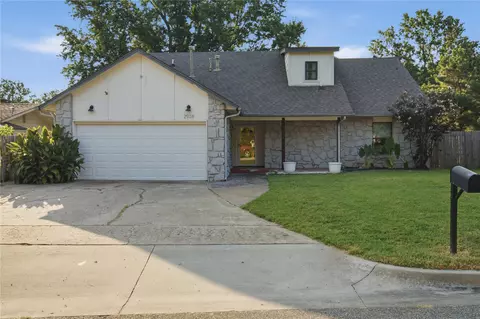 2938 W 65th St, Tulsa, OK 74132
