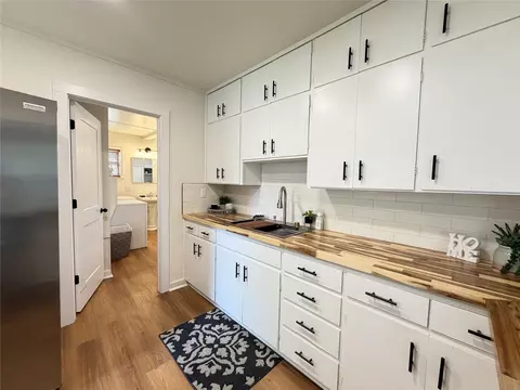 Kitchen - 307 N Hartman Ave, Cushing, OK 74023 photo 4 of 14