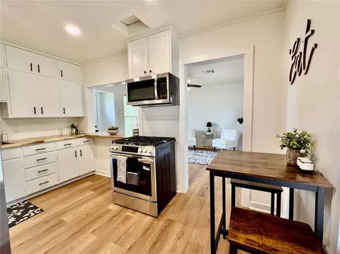 Kitchen - 307 N Hartman Ave, Cushing, OK 74023 photo 1 of 14