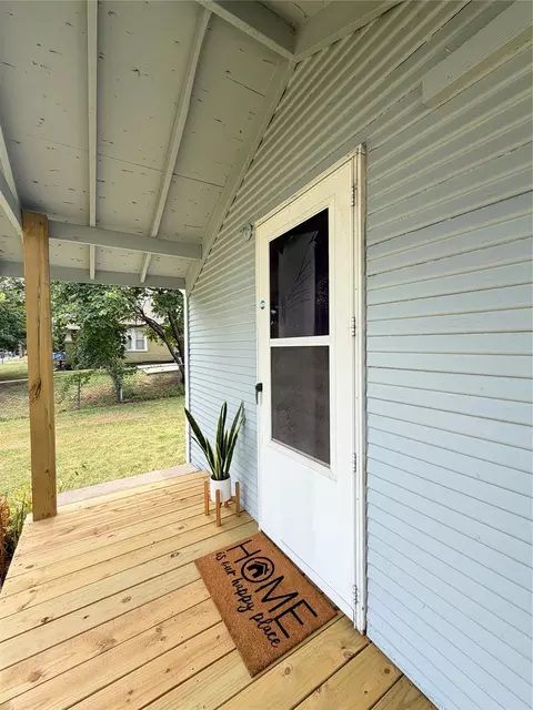 Exterior - 307 N Hartman Ave, Cushing, OK 74023 photo 10 of 13