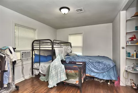 Bedroom - 3216 E Oklahoma Pl, Tulsa, OK 74110 photo 3 of 3