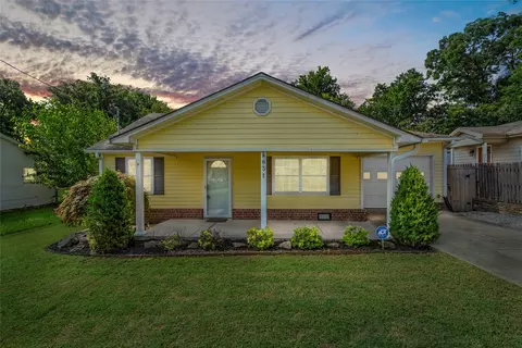Exterior - 831 Elgin Pl, Broken Arrow, OK 74012 photo 2 of 4