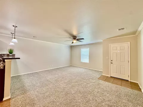 Living - 3504 E Gillette St, Broken Arrow, OK 74012 photo 1 of 6
