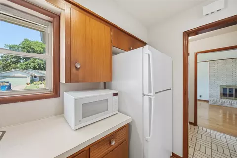 Kitchen - 6736 E 28th St, Tulsa, OK 74129 photo 5 of 5