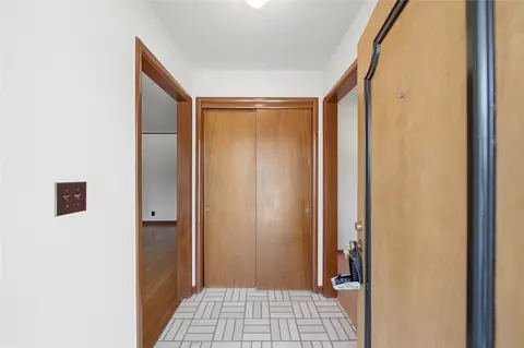 Entry Way - 6736 E 28th St, Tulsa, OK 74129 photo 1 of 2