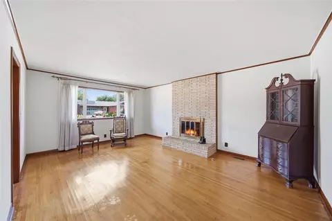Living - 6736 E 28th St, Tulsa, OK 74129 photo 1 of 3