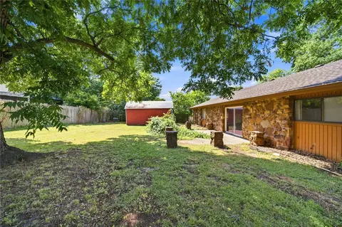 Exterior - 2920 E 77th St S, Tulsa, OK 74136 photo 3 of 4