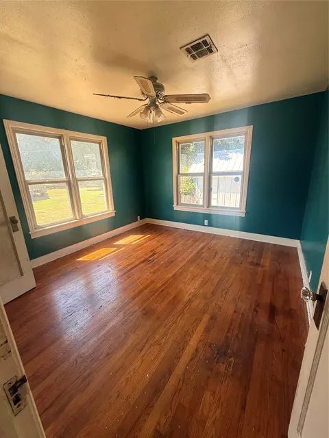 106 S 2nd, Eufaula, OK 74432 photo 9