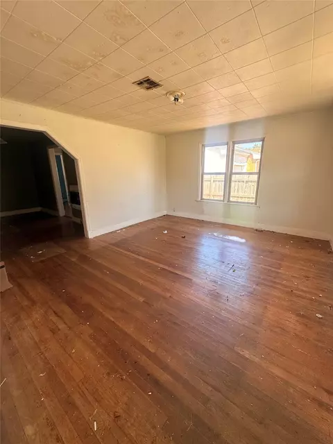 106 S 2nd, Eufaula, OK 74432 photo 3