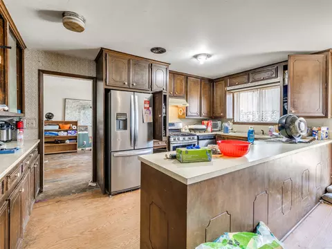 Kitchen - 6644 E 26th Pl, Tulsa, OK 74129 photo 2 of 9